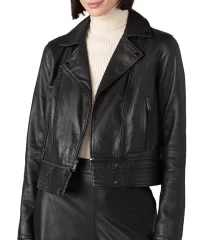 black-zipper-leather-jacket